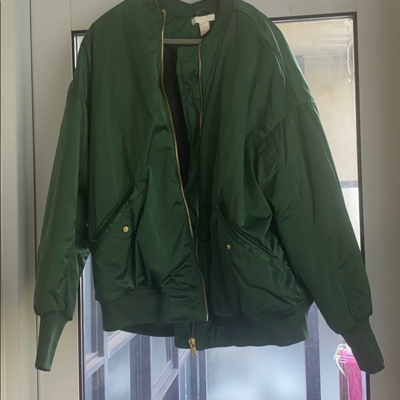 Green Bomber with gold details - Picture 1 of 1